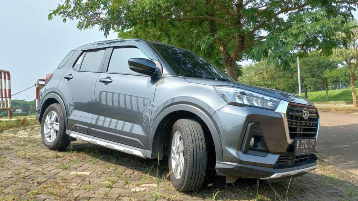 Pilihan Cerdas untuk Mobilitas Kota: Daihatsu Rocky 1.2 M/T 2025 Tawarkan Gaya dan Efisiensi